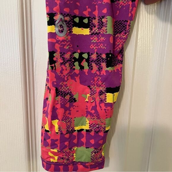 Donajo Pink Geometric Fit Wear Exercise Yoga Leggings - Picture 3 of 5